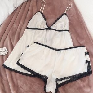 Victoria Secret silk pajama set size MEDIUM